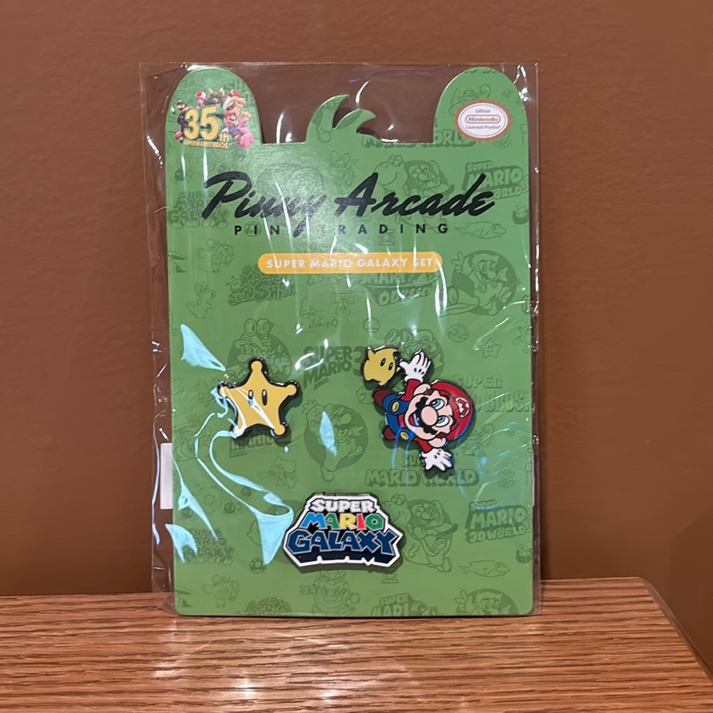 35th Anniversary Pinny Arcade Super Mario Galaxy Pin Set